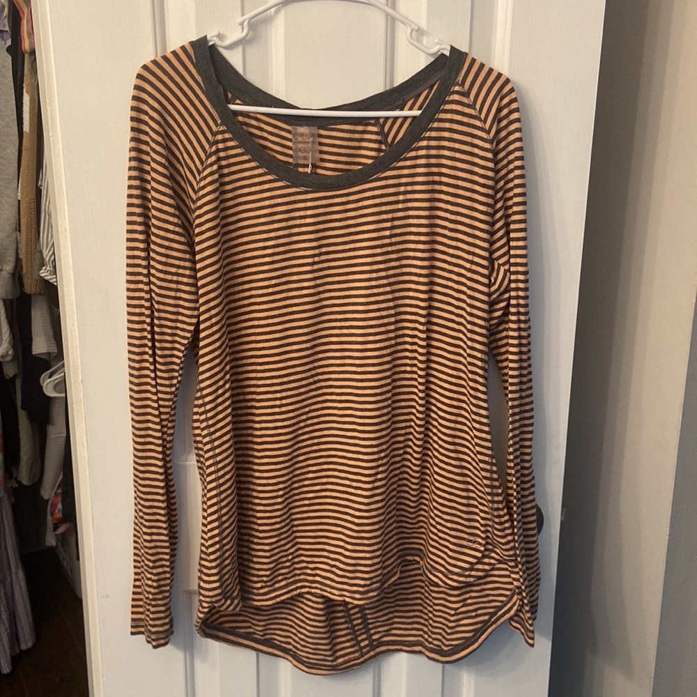 XL Calia long sleeve workout top